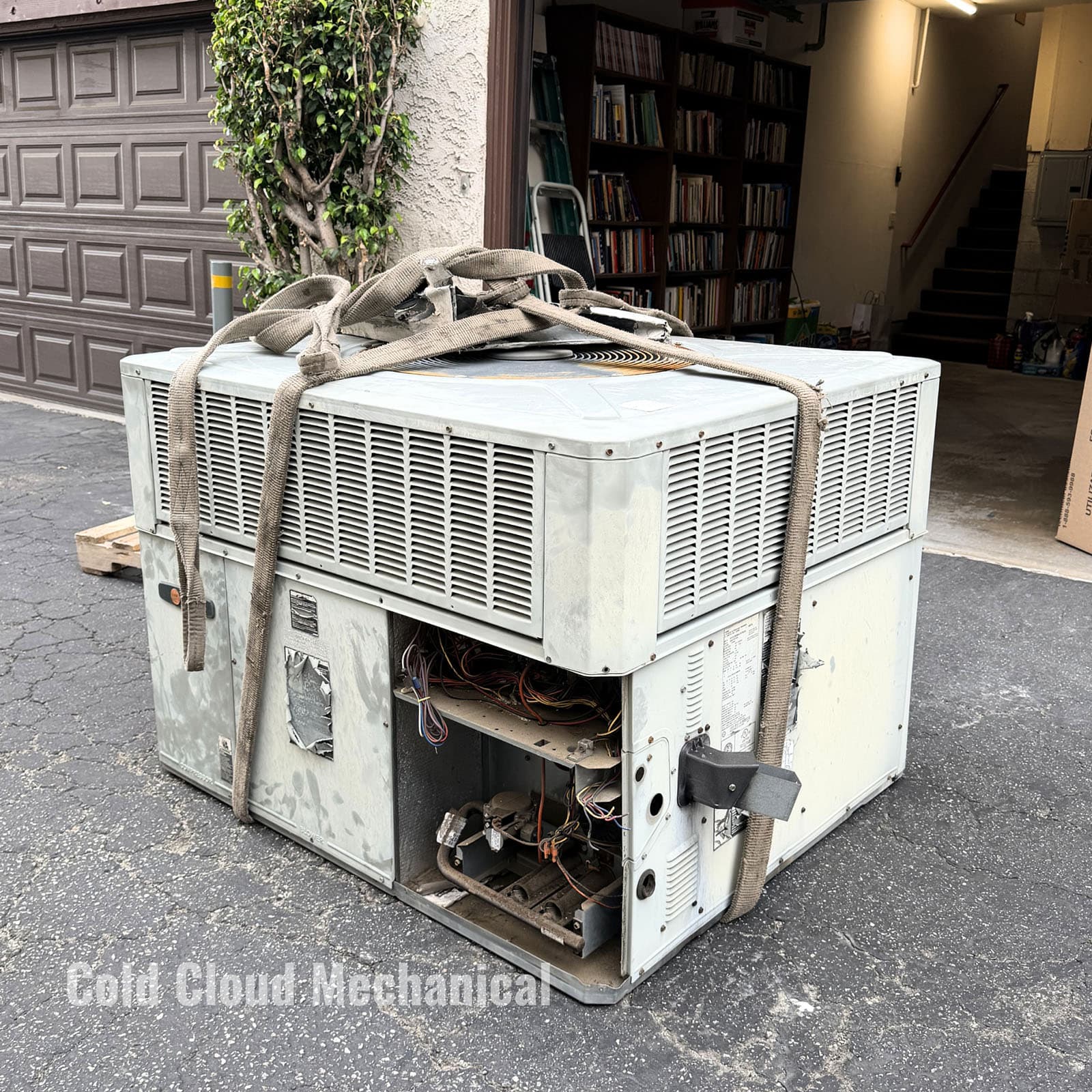 Existing rooftop package unit before replacement in Pasadena