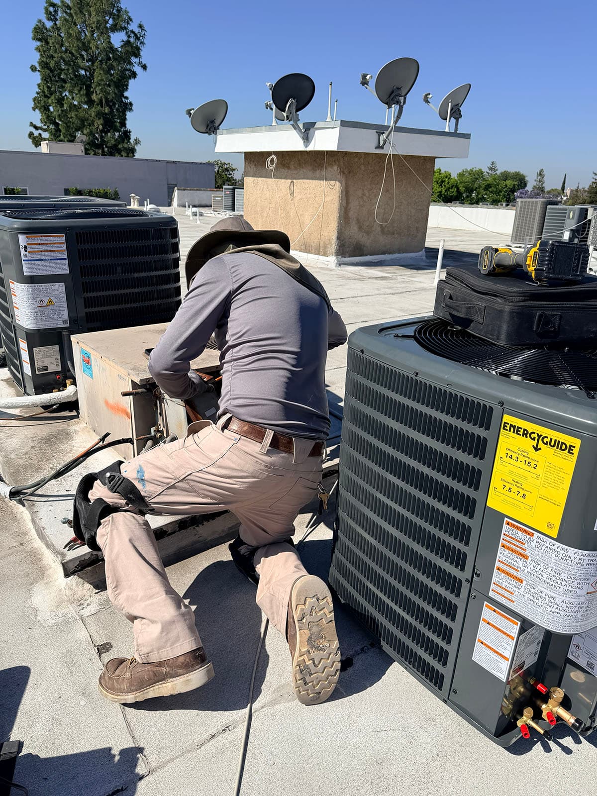 Goodman 2-ton heat pump lineset connection in Pasadena