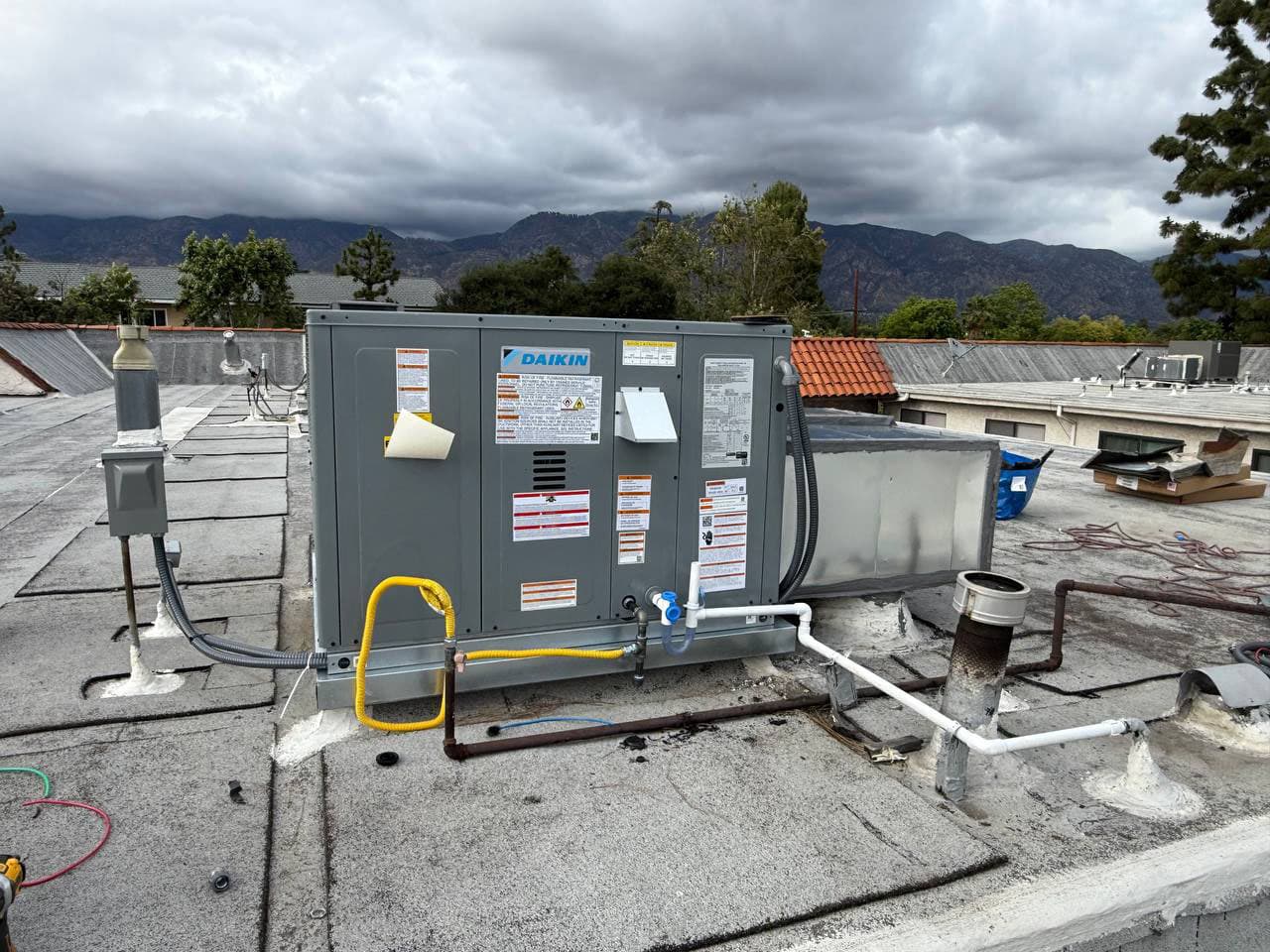 New Daikin rooftop package unit installed on a Pasadena building